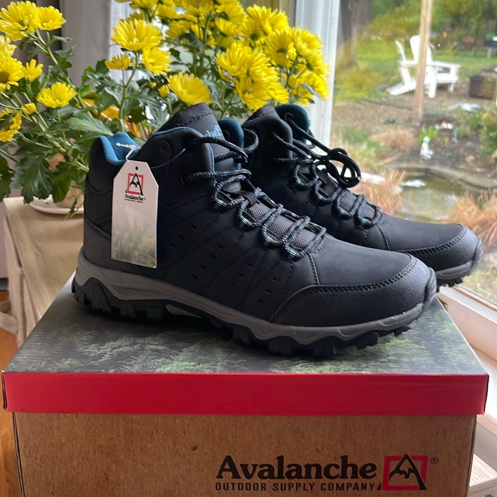Black Hiking Shoes